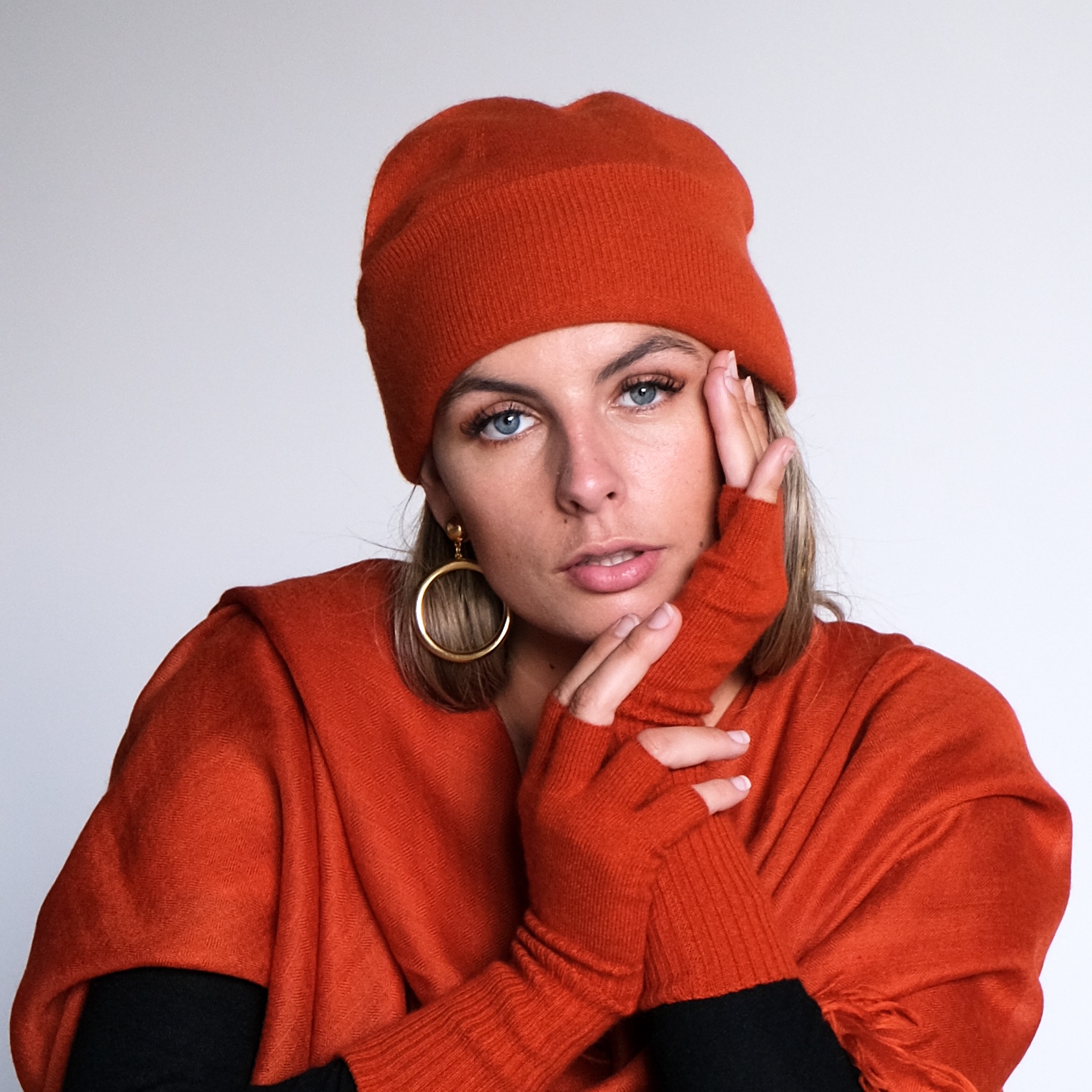 Knitted cashmere hat orange_4272