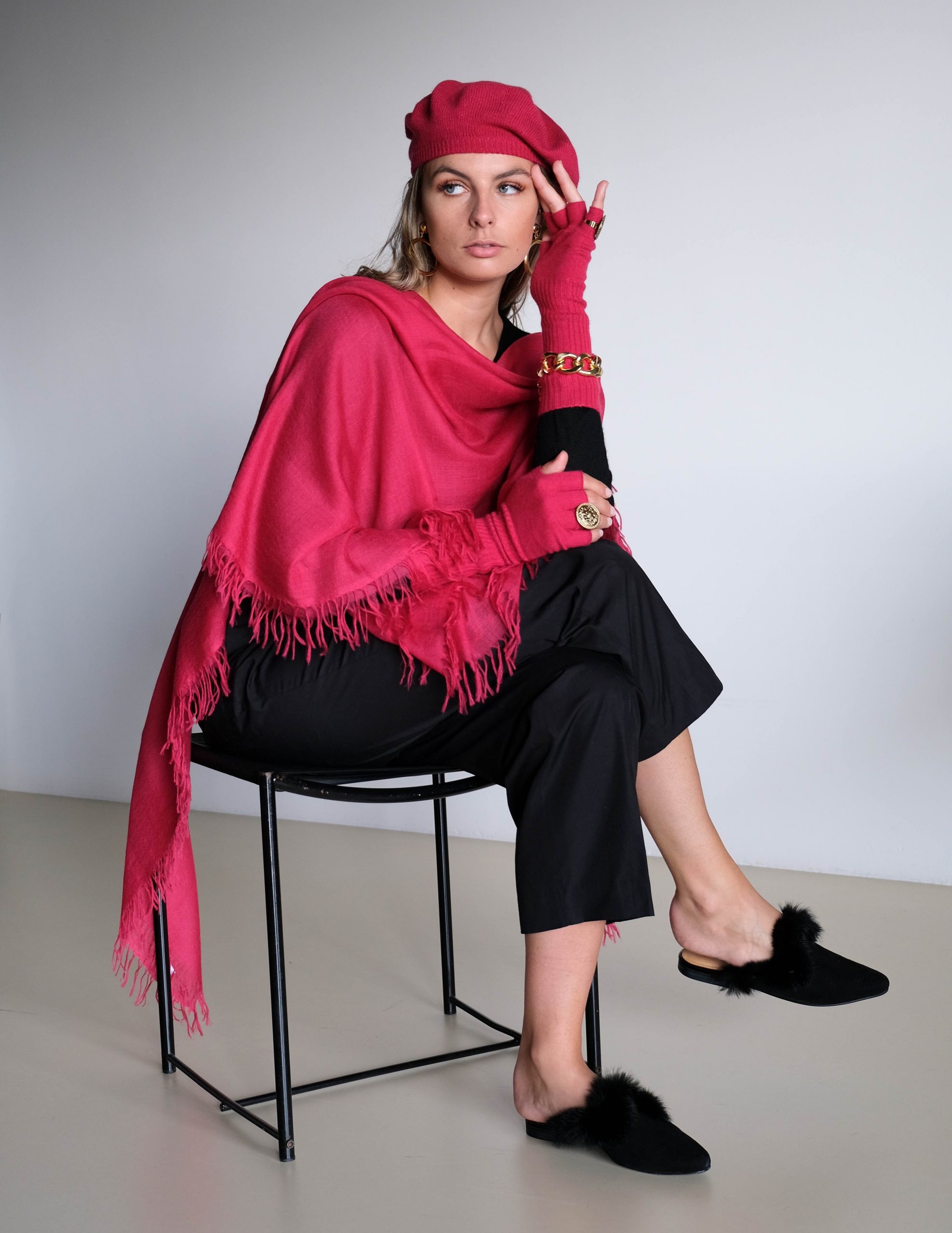 Large Persian Red Cashmere scarf with Fringes_9095