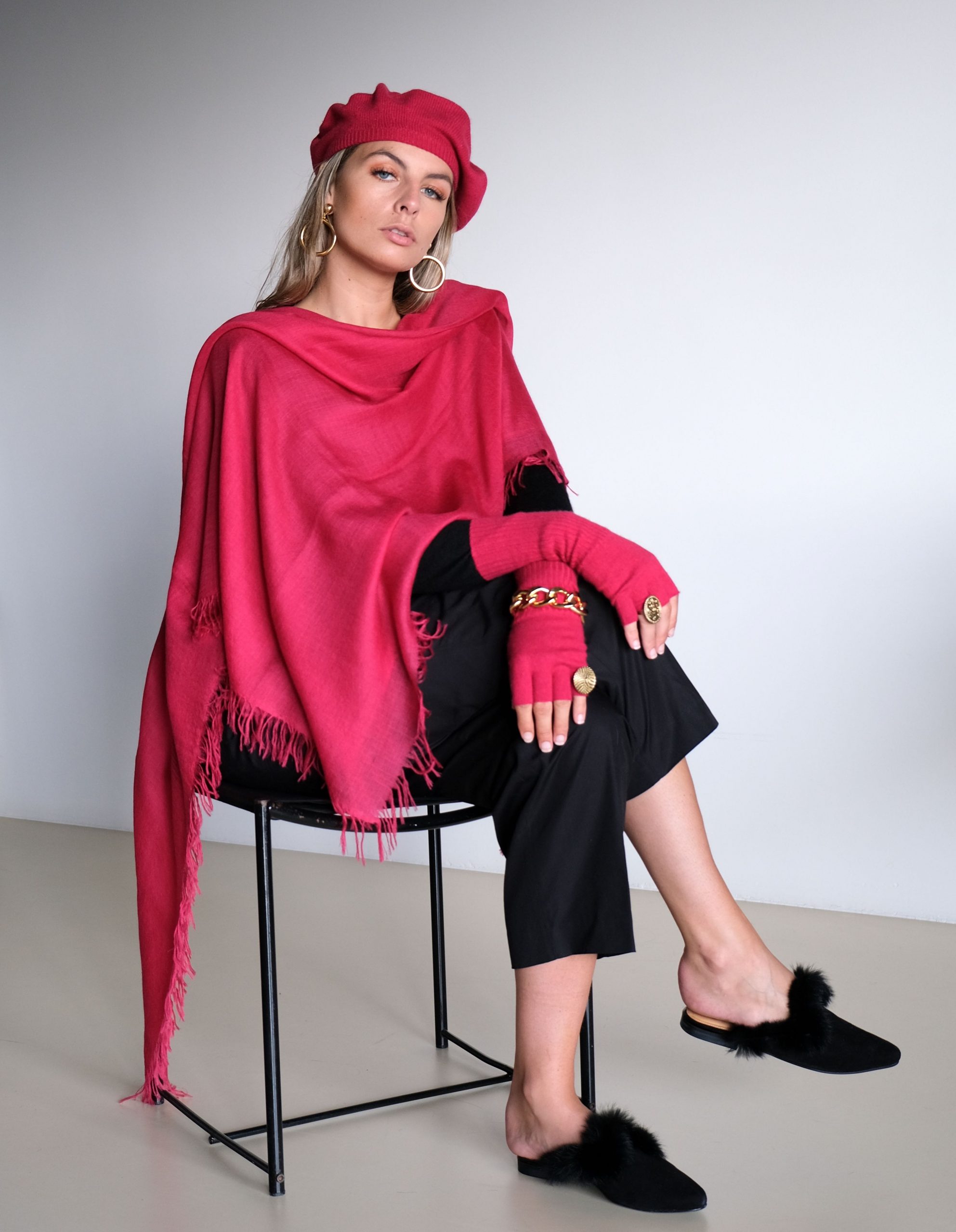 Large Red Pink Cashmere scarf with fringes, gloves, beret_9095