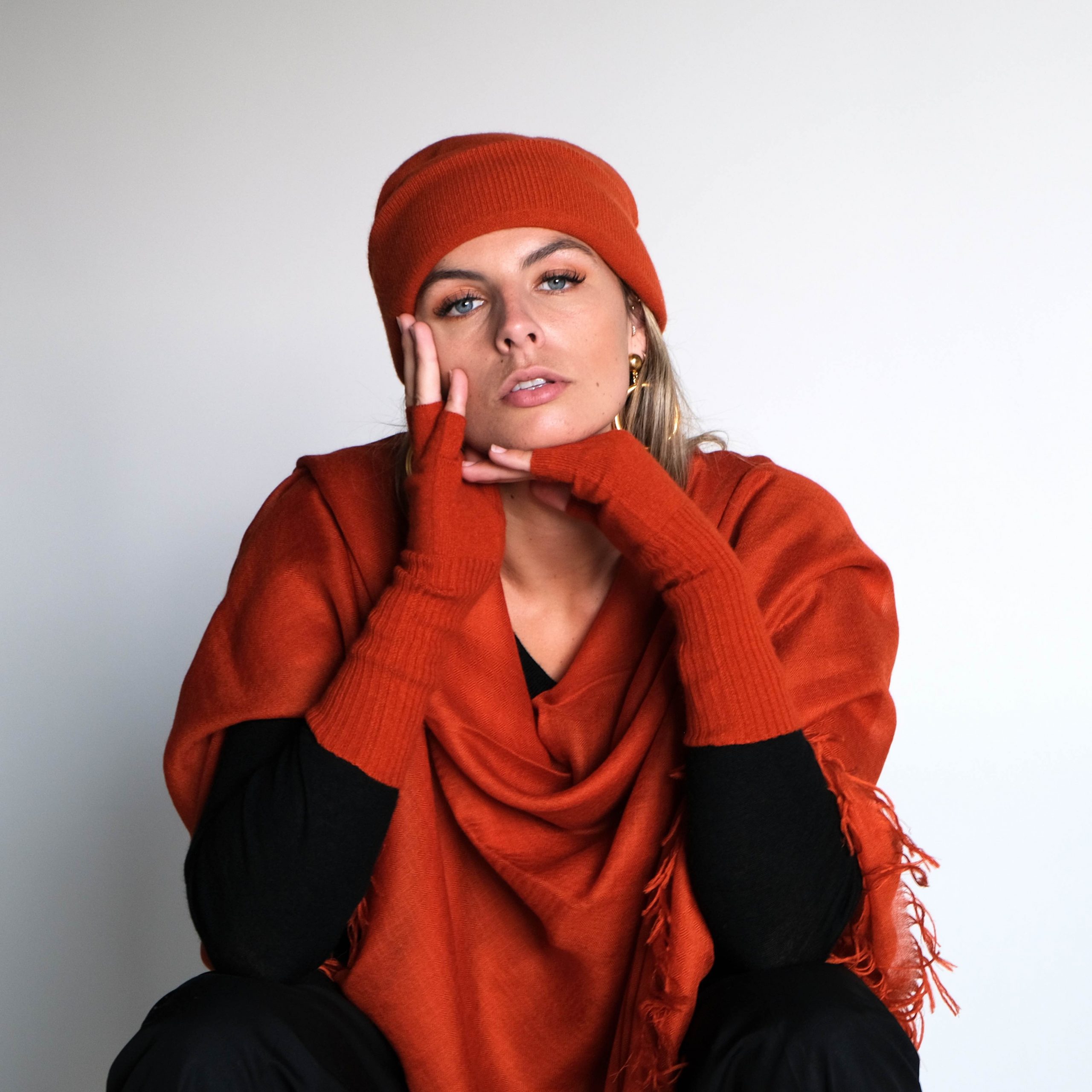 Orange Cashmere beanie 1 x 1_4272