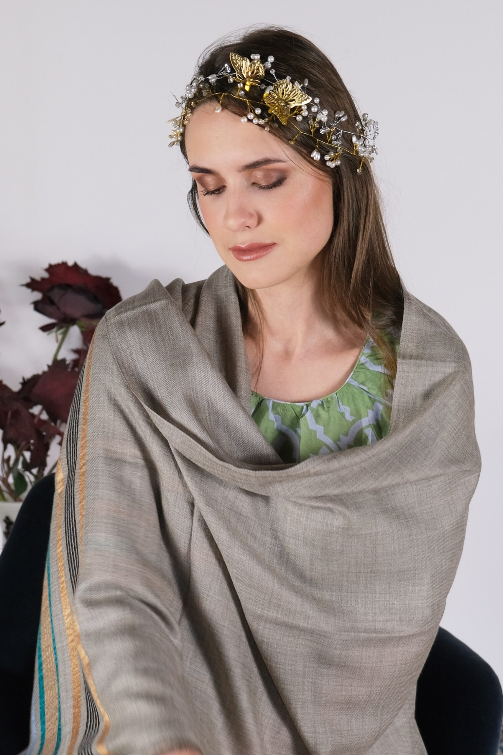 beige scarf w stripes by Asneh 3_6765_web beige scarf with stripes