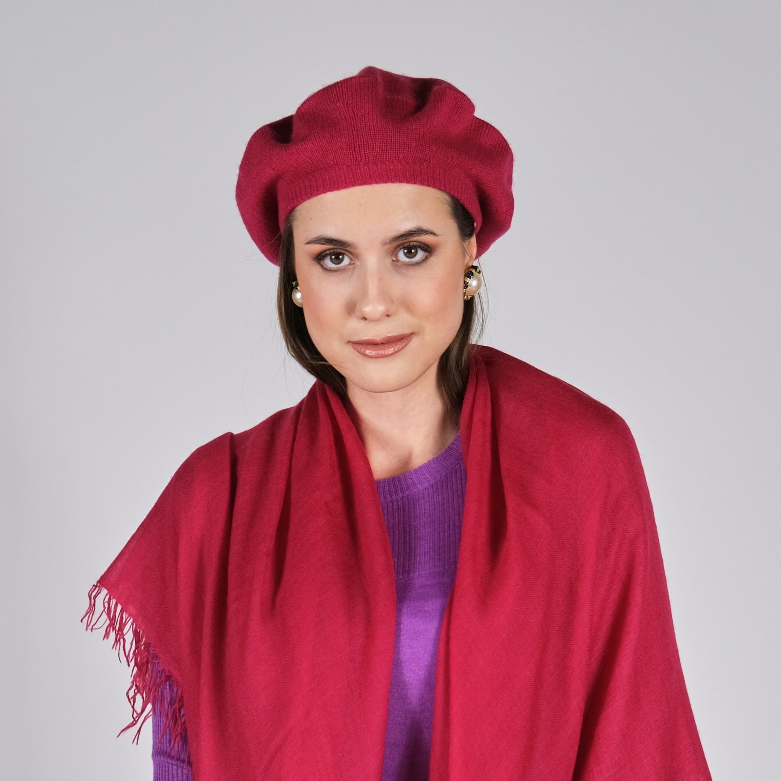 red cashmere scarf and red beret by Asneh