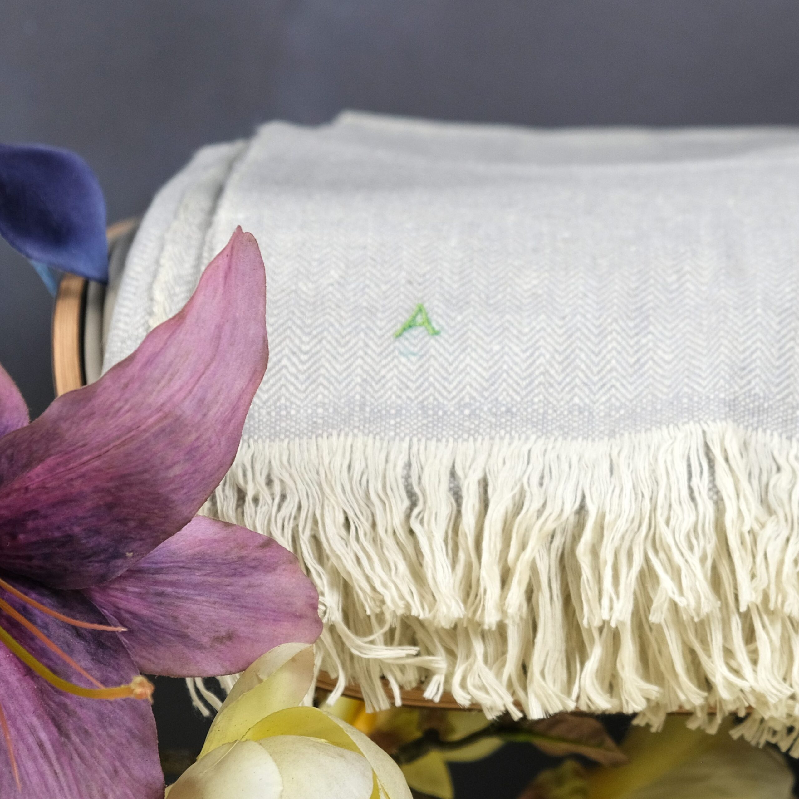 Cashmere Blanket in Grey and White